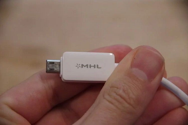 samsung-mhl-adapter-micro-usb-male